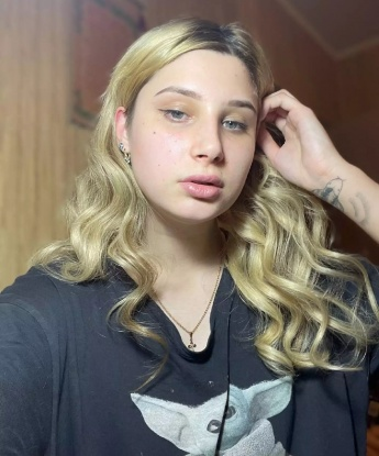 Живу в Москве и готова сделать твои фантазии реальностью. У меня широкий спектр услуг и каждая встреча со мной будет незабываемой. Мой опыт позволяет мне быть идеальной партнершей в любой обстановке, будь то деловая встреча или романтический ужин. Мои отзывы говорят о моей профессиональности и умении удовлетворить тебя. Фото, которые ты видишь, подтверждают мою красоту и страстность. Давай встретимся и откроем новые грани удовольствия вместе 🔥💋😉 792, 20 лет